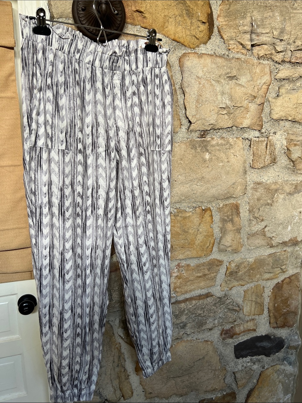 Adorable High Rise Joggers - Picture 2 of 9